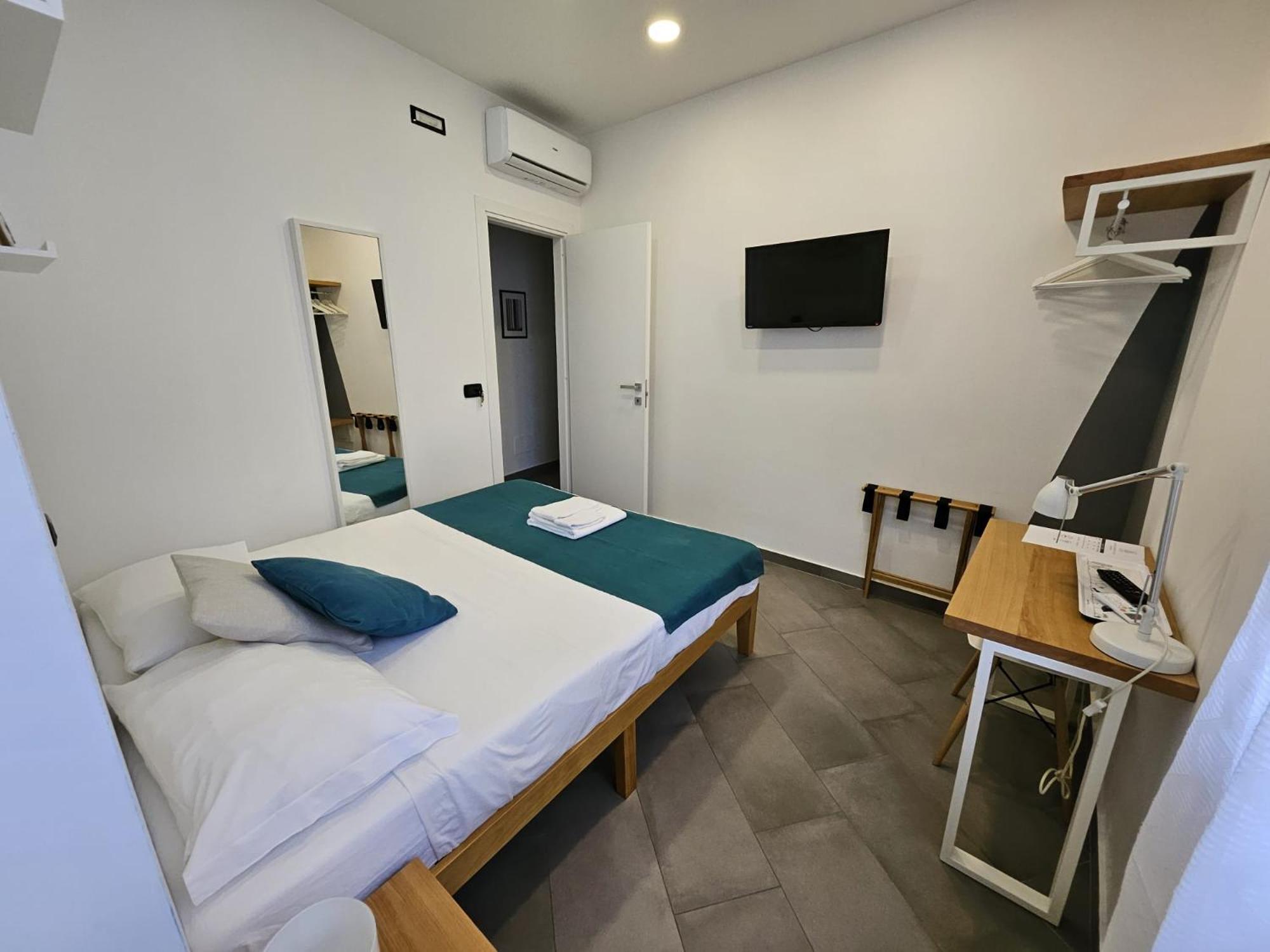 B&B Fuori Squadro - In Centro Con Terrazza Relax Vista Mare เรจโจ ดี คาลาเบีย ภายนอก รูปภาพ