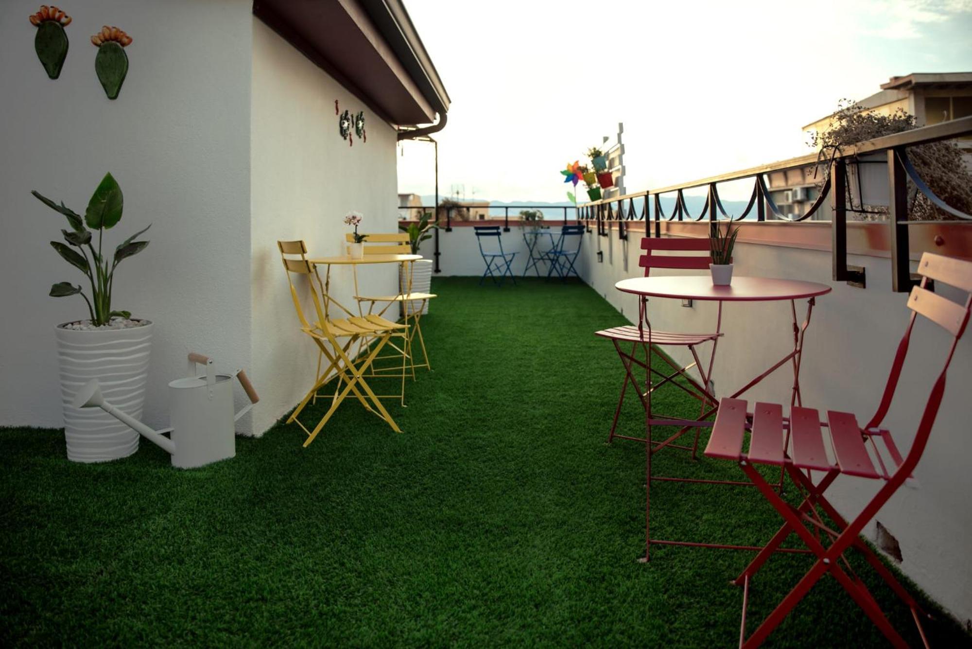 B&B Fuori Squadro - In Centro Con Terrazza Relax Vista Mare เรจโจ ดี คาลาเบีย ภายนอก รูปภาพ