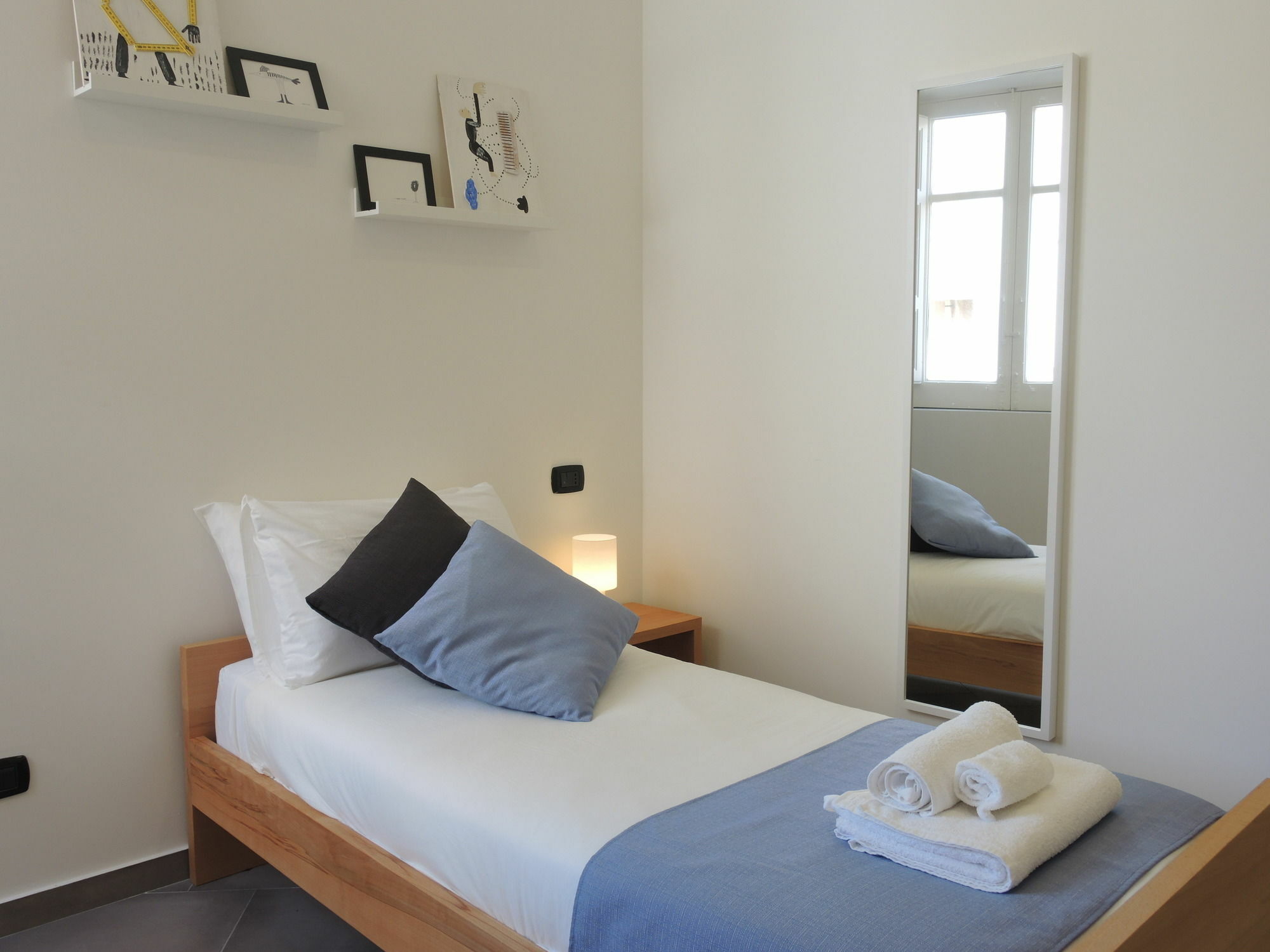 B&B Fuori Squadro - In Centro Con Terrazza Relax Vista Mare เรจโจ ดี คาลาเบีย ภายนอก รูปภาพ